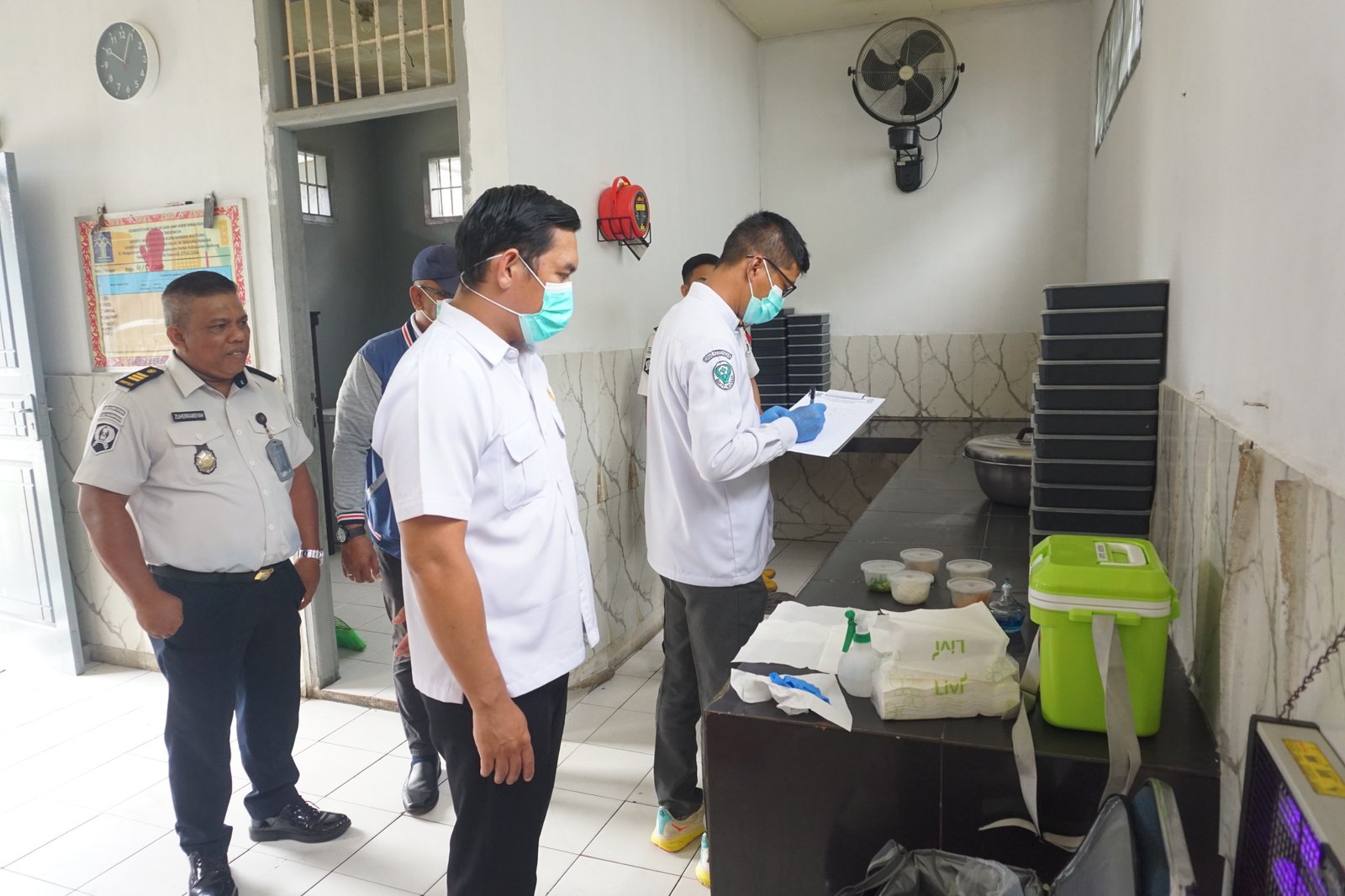 Jaga Dapur Laik Hygine , Lapas Tanjungpandan Gandeng Labkesda Belitung Uji Sampel Dapur Sehat bersertifikasi